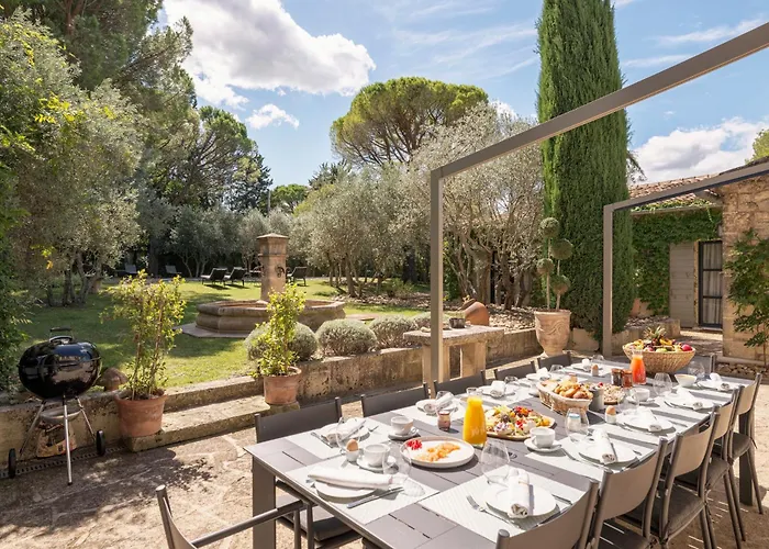 Le Vallon De Valrugues Hotel Spa & Villas