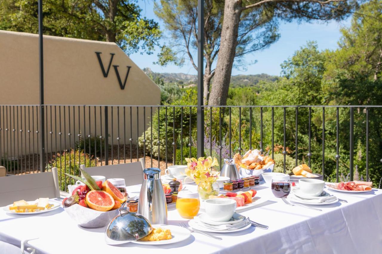 Le Vallon De Valrugues & Saint-Remy-de-Provence