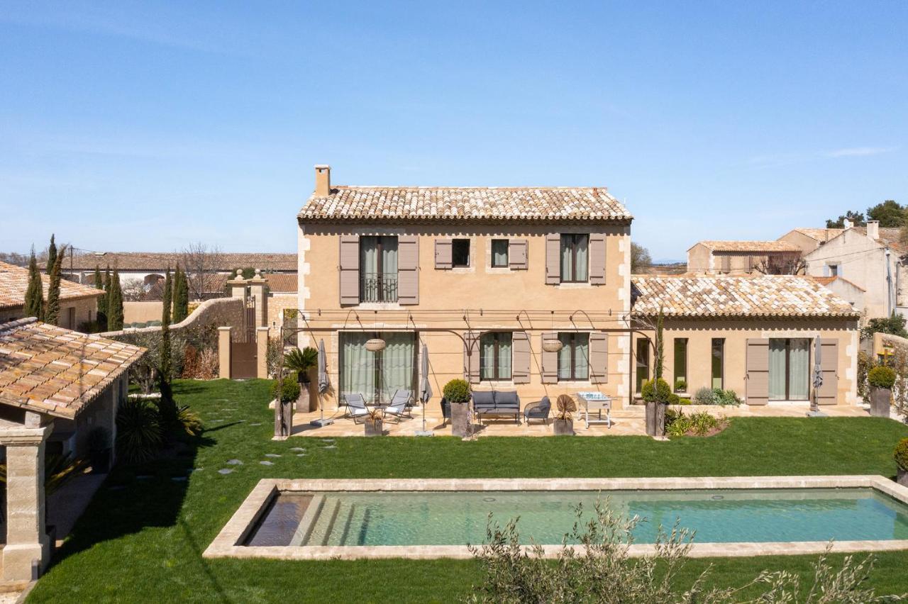 Le Vallon De Valrugues & Hotel Saint-Remy-de-Provence