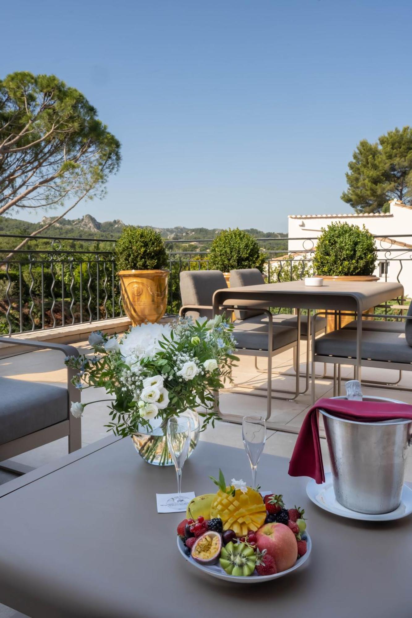 Hotel Le Vallon De Valrugues & Saint-Rémy-de-Provence
