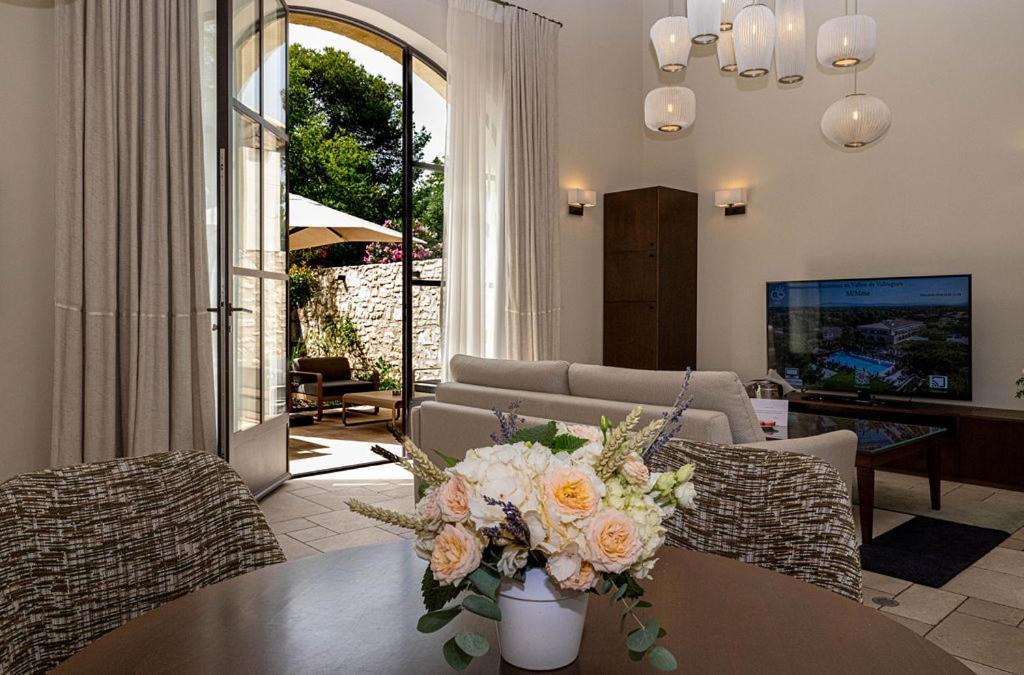 Le Vallon De Valrugues & Hotel 5*